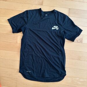 Nike SB T Shirt size S